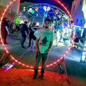 Meet your Posher, Jayt